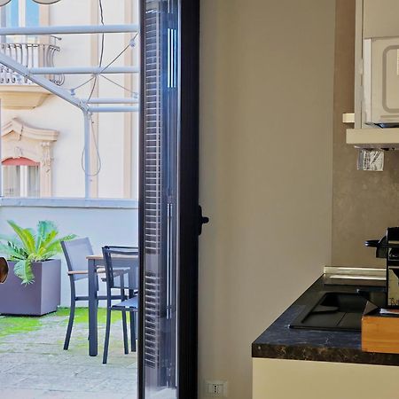 Blu Mazzini 1 - Appartamento Luxury Con Terrazza Privata Лечче Экстерьер фото