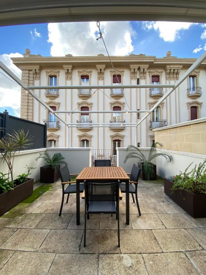 Blu Mazzini 1 - Appartamento Luxury Con Terrazza Privata Лечче Экстерьер фото